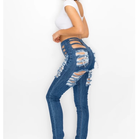 🦋Aphrodite🦋 Bold Statement Jeans - Picture 7 of 9